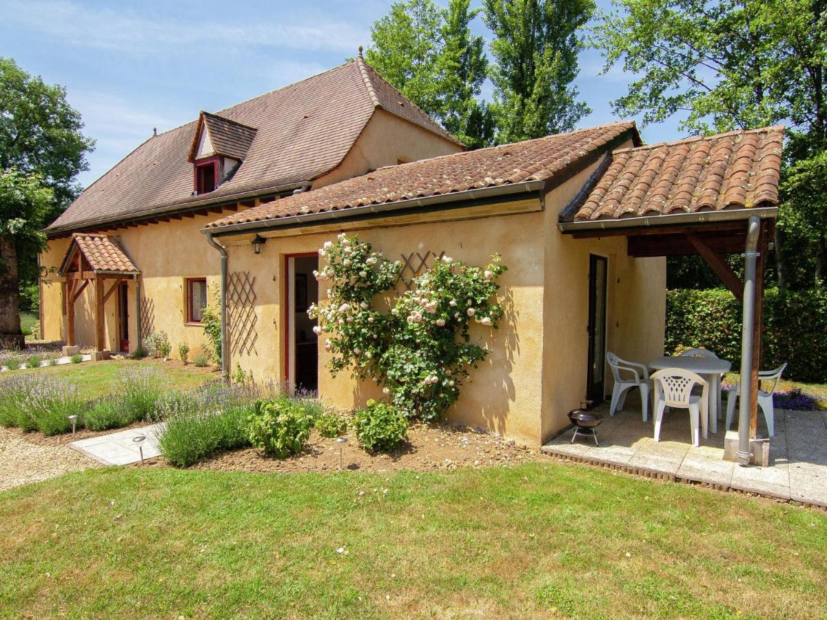 Charming Gite With Pool In Vezac Beynac-et-Cazenac Exterior foto